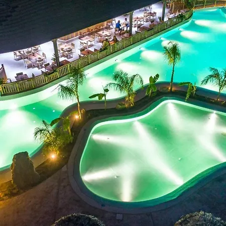 Otel Letsos 4*